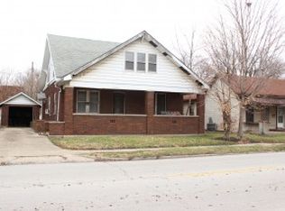 309 Madison Ave, Charleston, IL 61920