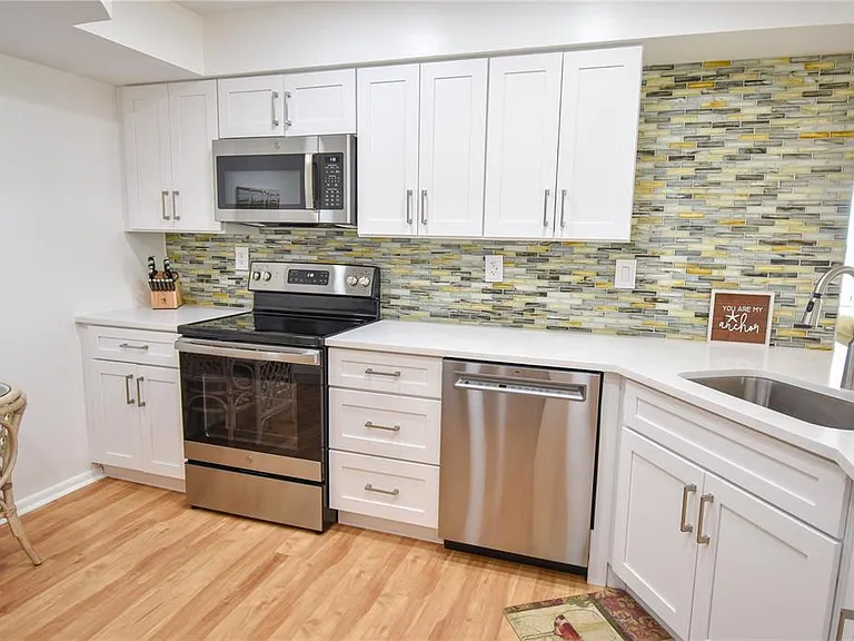6021 Bahia Del Mar Cir #540 — Photo 7