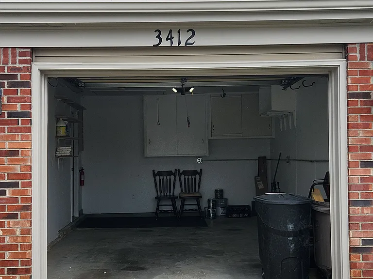 3412 Rainview Cir — Photo 2