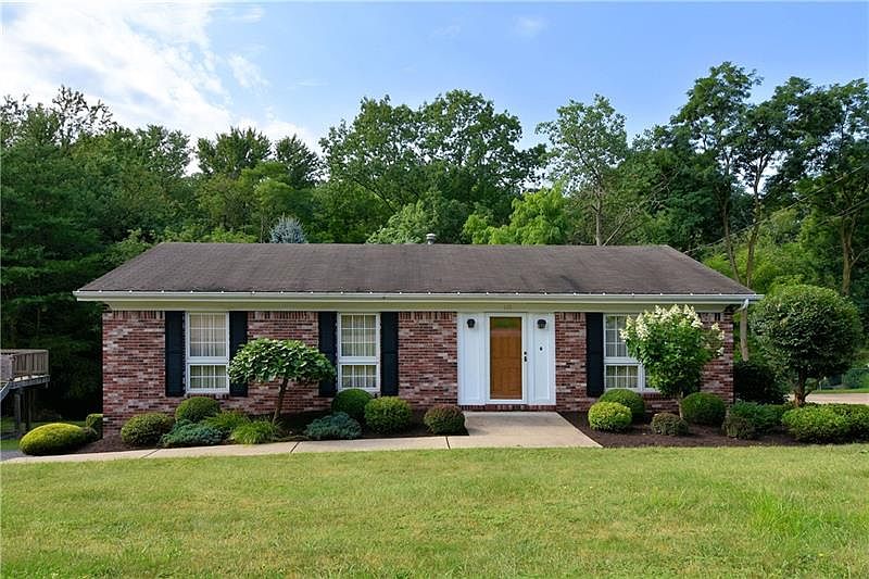 1st image of 128 Shirehill Dr