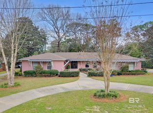 713 Olive Ave, Fairhope, AL 36532