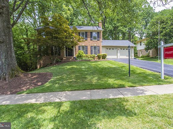 3rd image of 9036 Ashmeade Dr