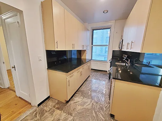 Rented by Rachel Realty | media 15