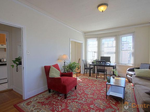 2nd image of 1415 Franklin St #43