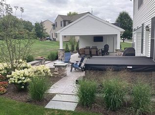 14 Whitefield Ln, Lancaster, PA 17602