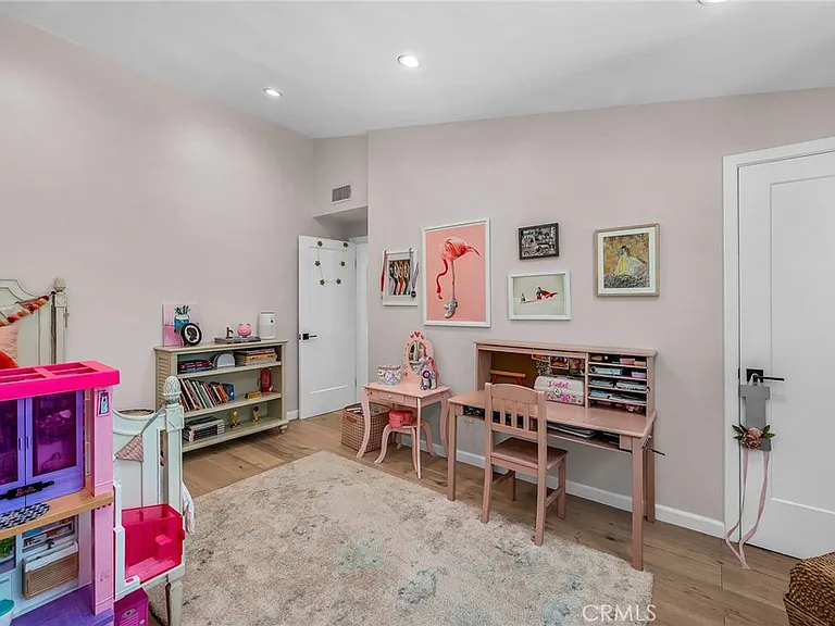17152 Escalon Dr — Photo 28