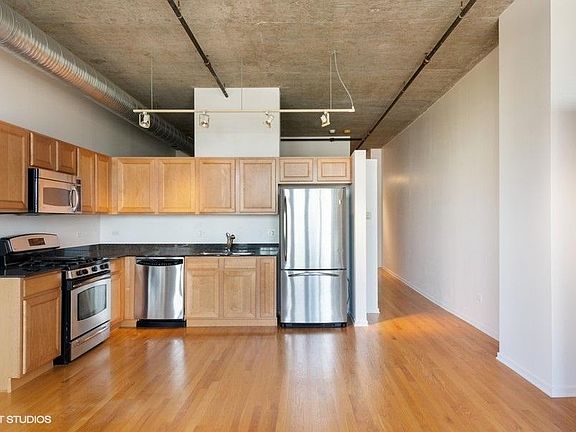 5th image of 849 N Franklin St Unit 906