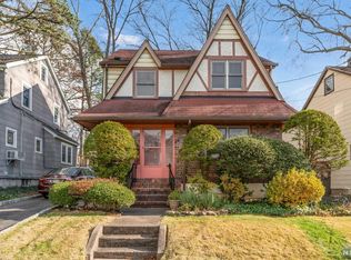 1003 Belle Ave, Teaneck, NJ 07666