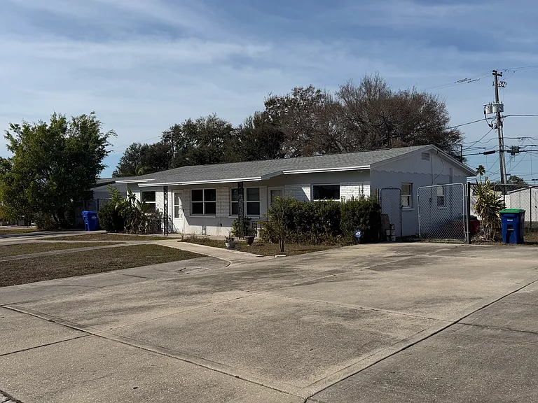 2268 Palmwood Dr #A — Photo 2