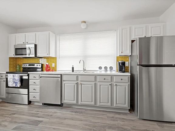 2nd image of 926 S Ocean Blvd Unit 1