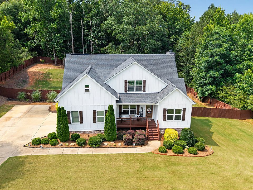 1st image of 297 Huntington Way