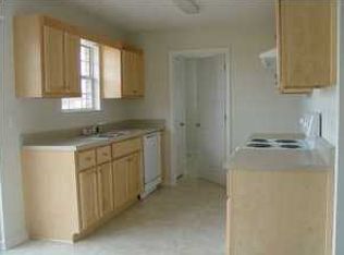 8900 Longmont Way, Milton, FL 32583