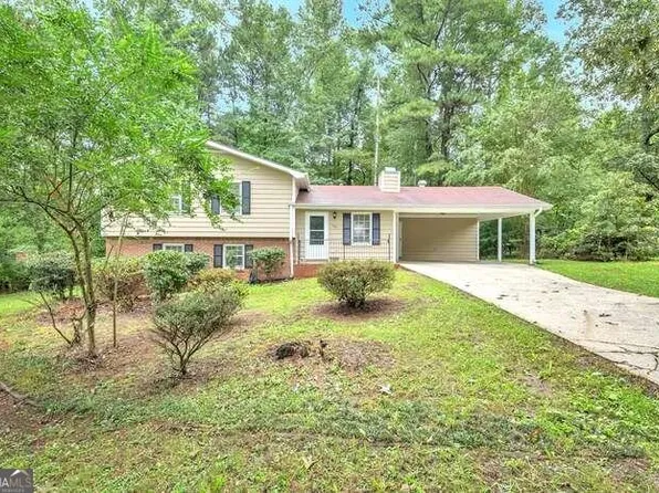 190 Pine Hill Dr, Carrollton, GA 30116