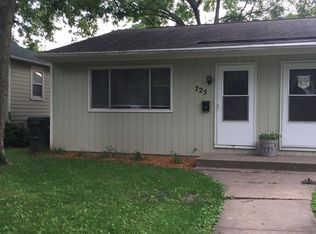 725 S 7th Ave, Iowa City, IA