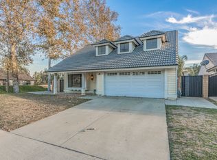 2 Quiet Hills Rd, Pomona, CA 91766