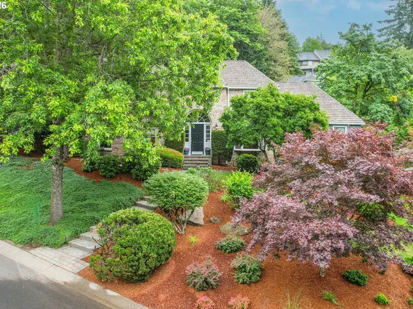 2525 Bree Ct, Lake Oswego, OR 97034