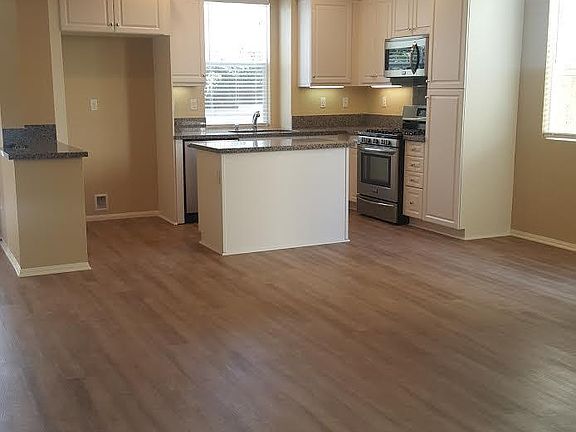 4th image of 10734 N Bank Dr