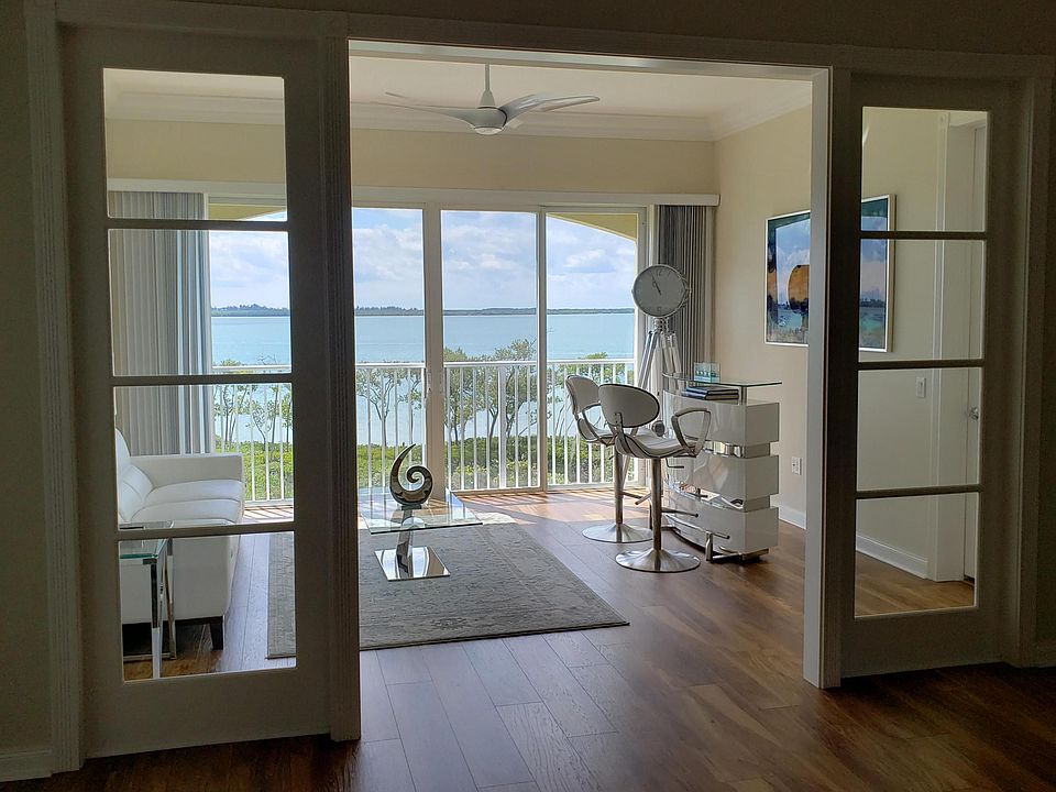 1st image of 29 Harbour Isle Drive W #301