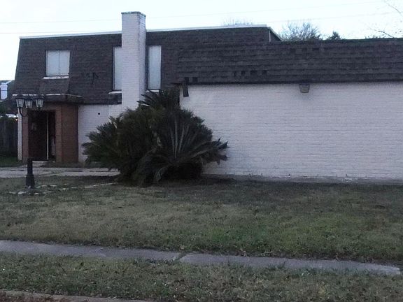 2nd image of 10710 Bob White Dr
