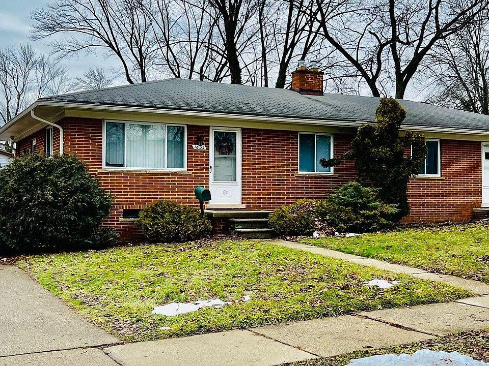 1st image of 1635-1637 Fairview Ave