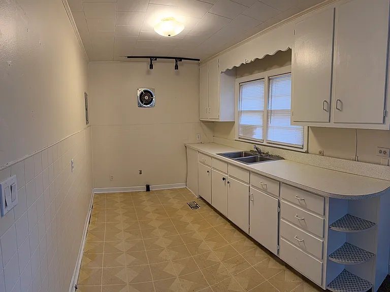 536 Sink Lake Rd — Photo 2