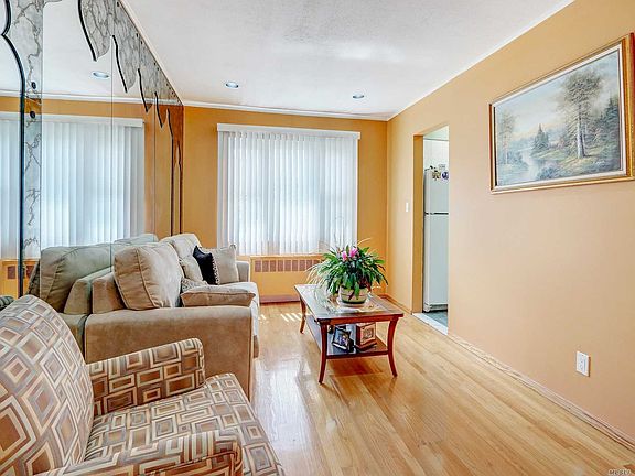 4th image of 9 Gardenia Ln