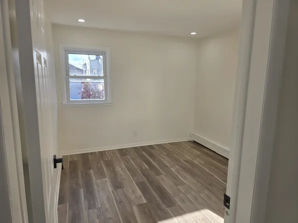 157 Neptune Avenue image 14 of 21