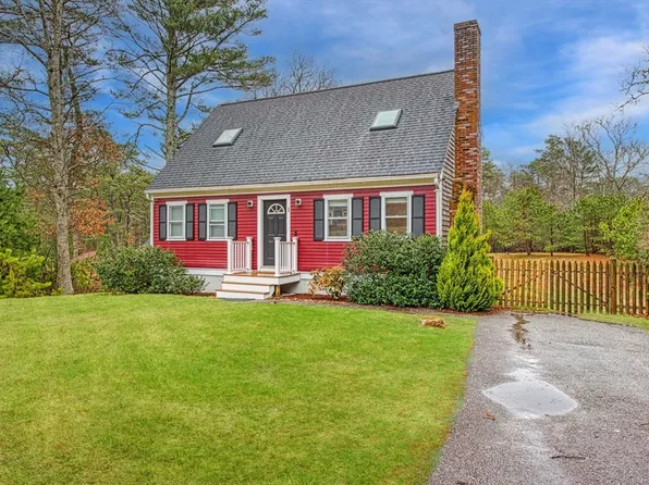 1 Hallorans Way, Plymouth, MA 02360