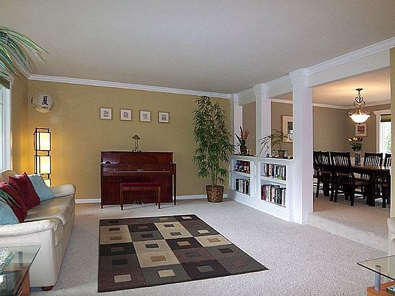 3rd image of 5905 138th Pl SE