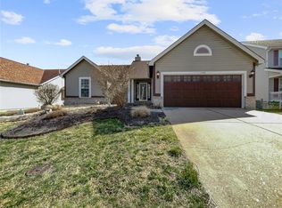 17395 Hilltop Ridge Dr, Eureka, MO