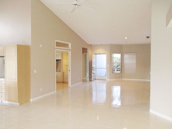 3rd image of 7087 Ashford Ln