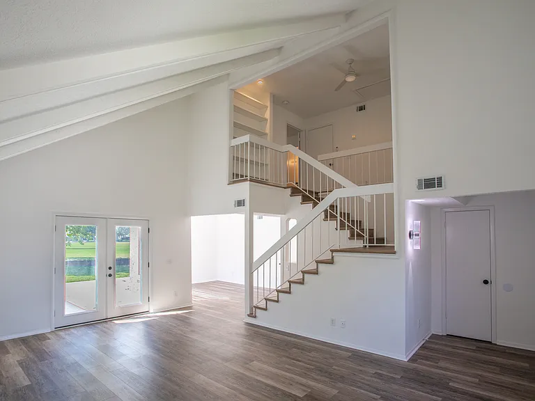 12825 Stillwood Dr — Photo 6