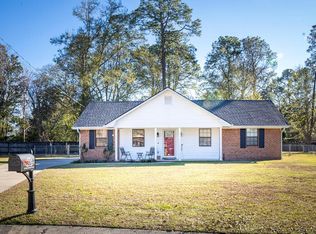 110 Maid Marian Ct, Hinesville, GA 31313