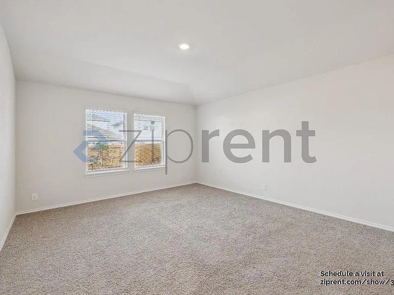 113 Chipping Aly — Photo 16