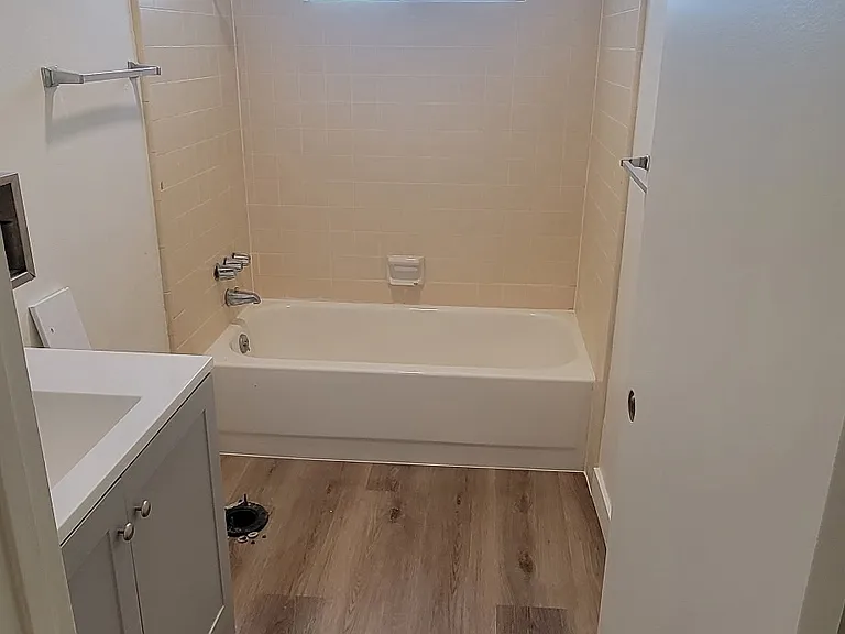 5330 Driftwood St #5 — Photo 6