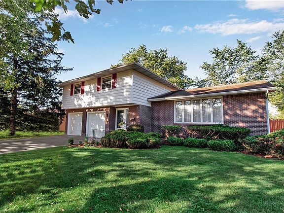 2nd image of 62 Willow Dr