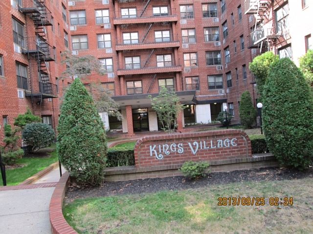 2nd image of 1190 E 53rd St #6C