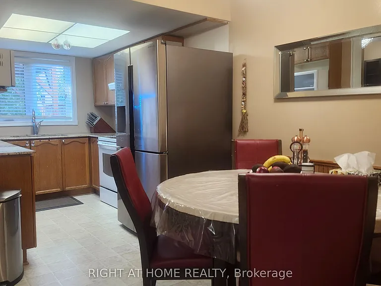 59 Havenhurst Cres — Photo 6