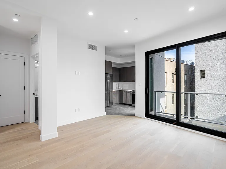 3017 Brighton 8 St #3 — Photo 1