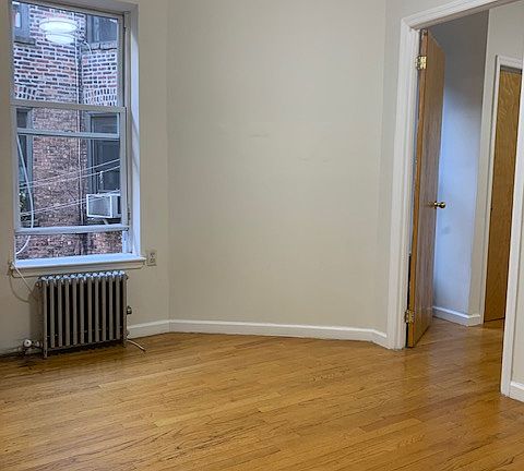 2nd image of 226 Thompson St APT 16