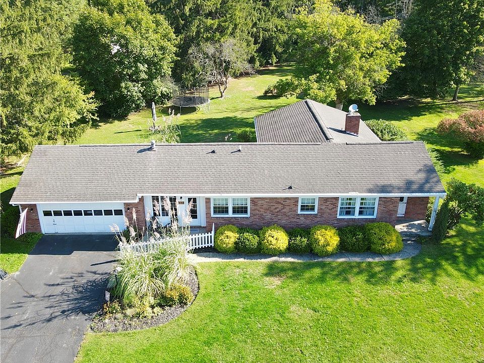 1st image of 170 Hillview Dr