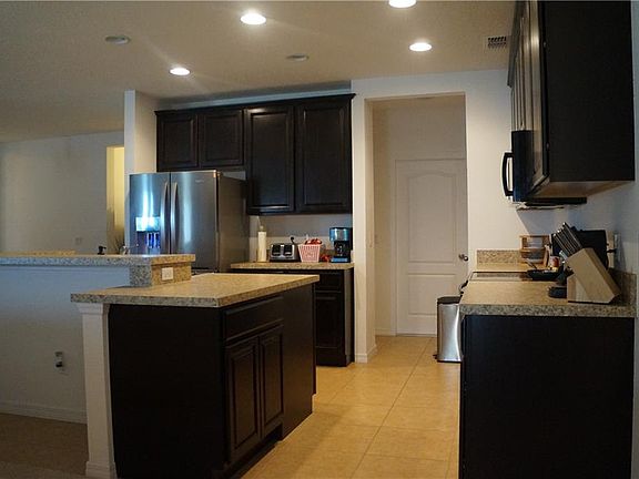 2nd image of 31833 Sunpark Cir