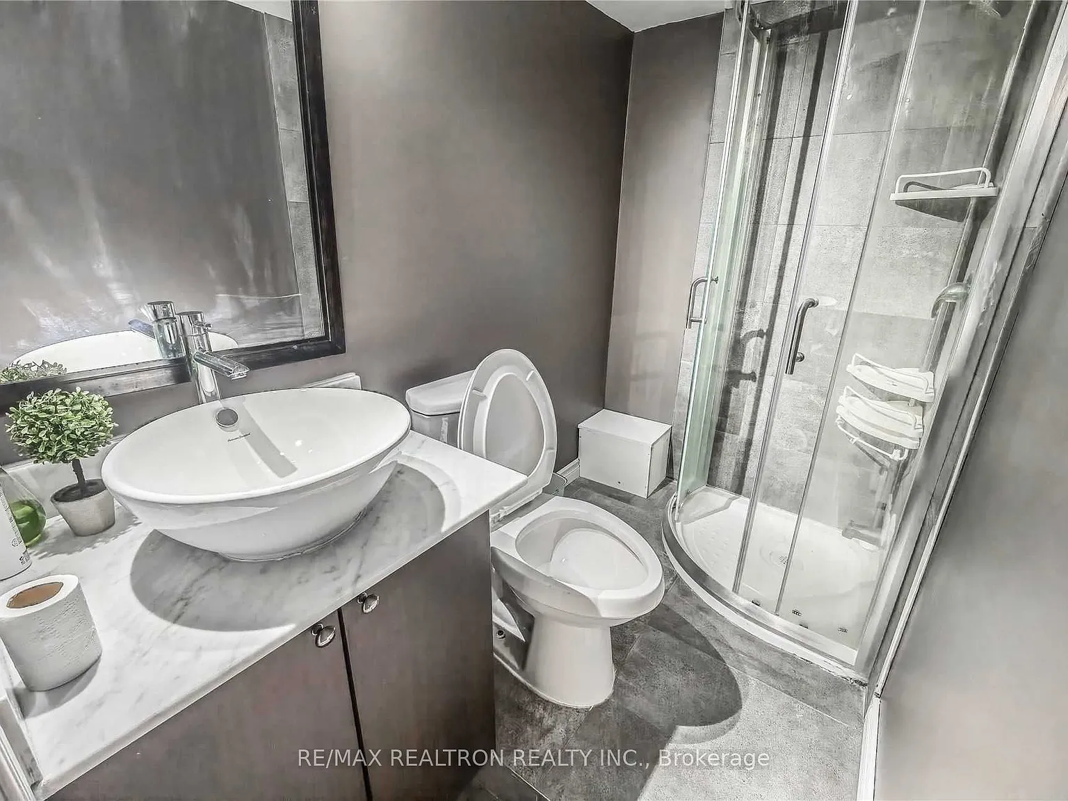 2 bed, $1,400 — Photo 4