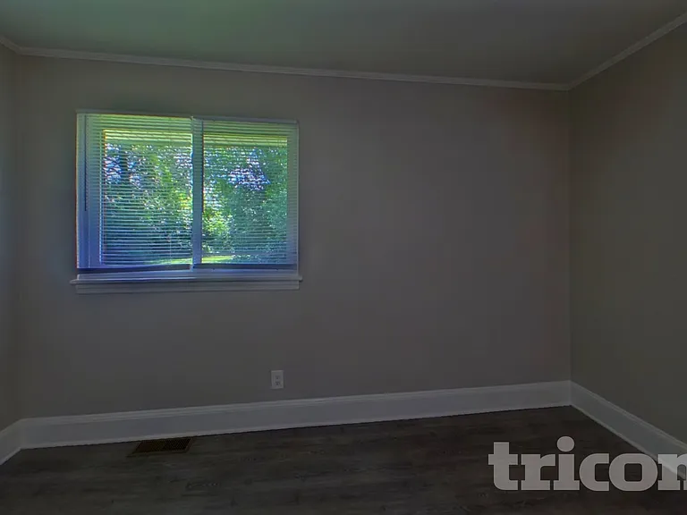 5530 Wedgewood Dr — Photo 8