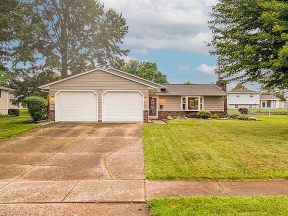2nd image of 3002 Hinde Ave