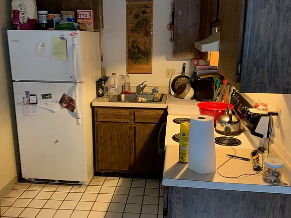 4th image of 2305 Wilkinson Ave