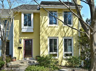 2000 Chadds Ford Dr, Reston, VA 20191