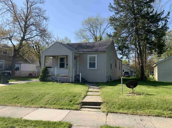 1324 Sorin St, South Bend, IN 46617