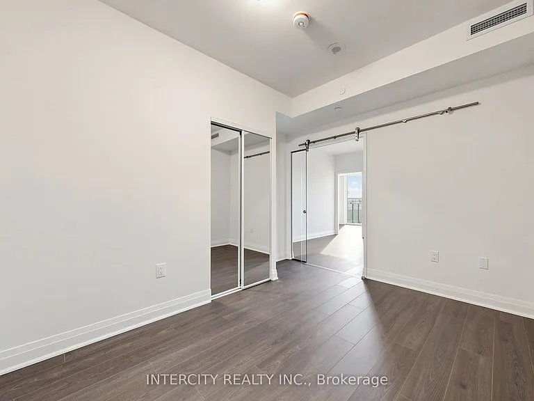 700 Sheppard Ave W #616 — Photo 14