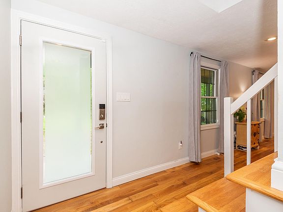 5th image of 3013 S Stratford Dr